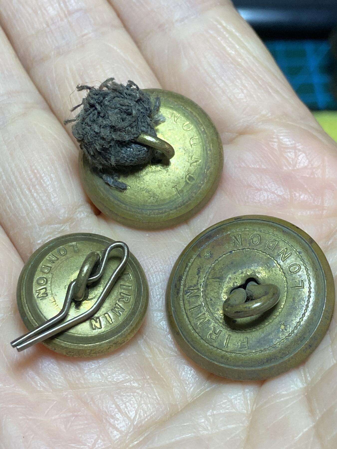 2025年第一百二十二场(总第一百四十八场）外国好品散币(免佣金) 英国🇬🇧皇家机构铜纽扣3粒