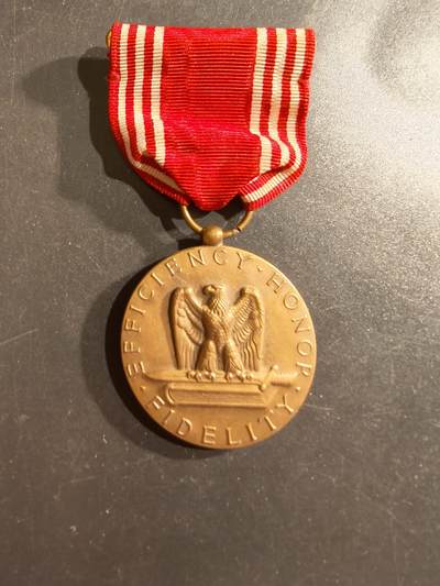 老王徽章第161期 - 美国陆军品德优良奖章    二战版本