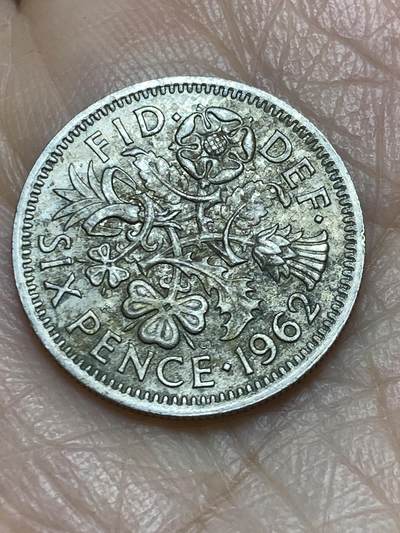 2025年第一百二十二场(总第一百四十八场）外国好品散币(免佣金) - 英国🇬🇧1962年6便士(伊丽莎白二世青年桂冠第二版)