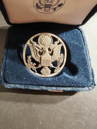 老王徽章第161期 - 美国空军帽徽带原盒