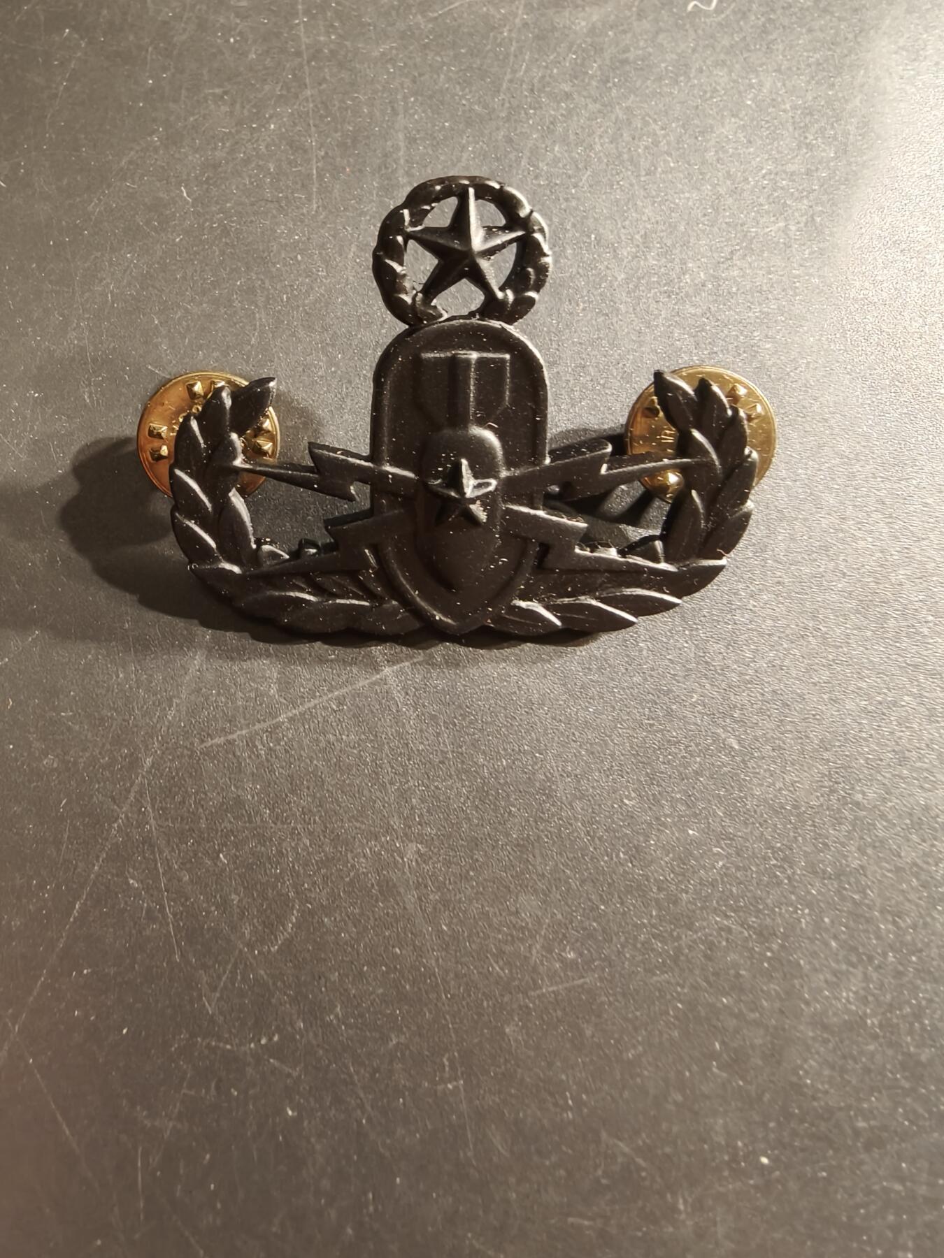 老王徽章第161期 美国武装部队爆炸物处理高级技能章     低可视度