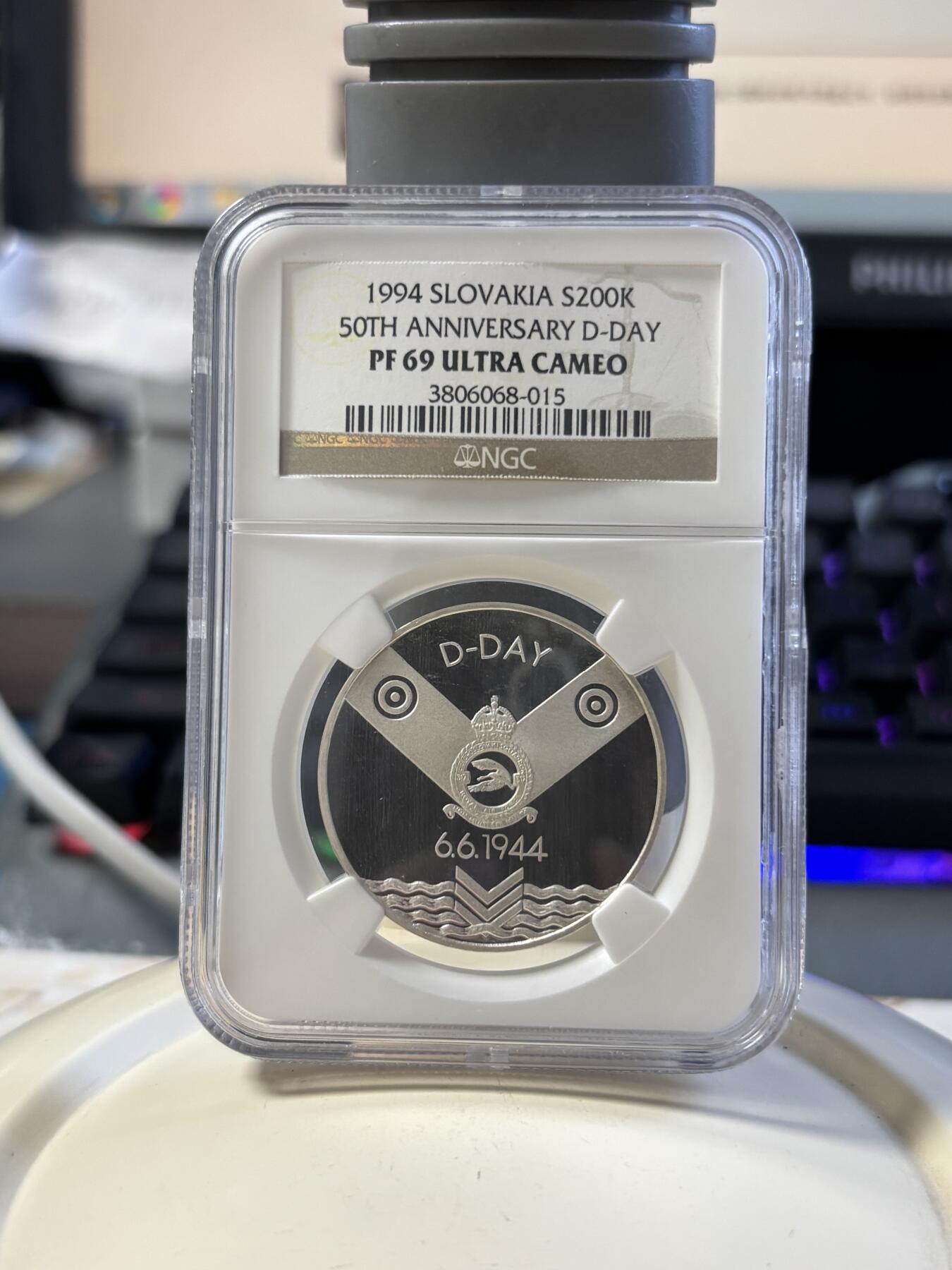 第181期拍卖 斯洛伐克1994年诺曼底登陆50周年精制银币NGC-PF69，750银，20克，发行2600枚