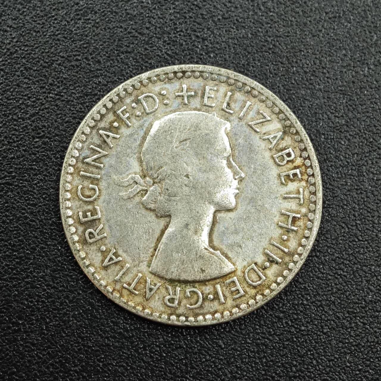 【淘币小摊】实时拍第七百八十八拍   散币小银币场   满百包邮可预留二周 每周一统一发货   澳大利亚1955年伊丽莎白二世3便士银币