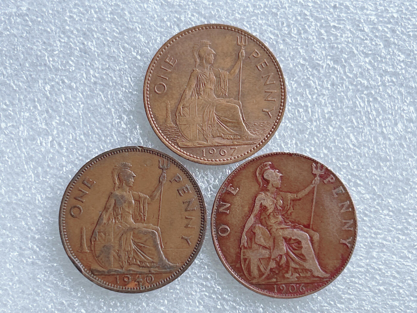 第一海外回流一元起拍收藏 散集专场  第261期 英国1便士铜币3枚 大不列颠英国女神 三个版本