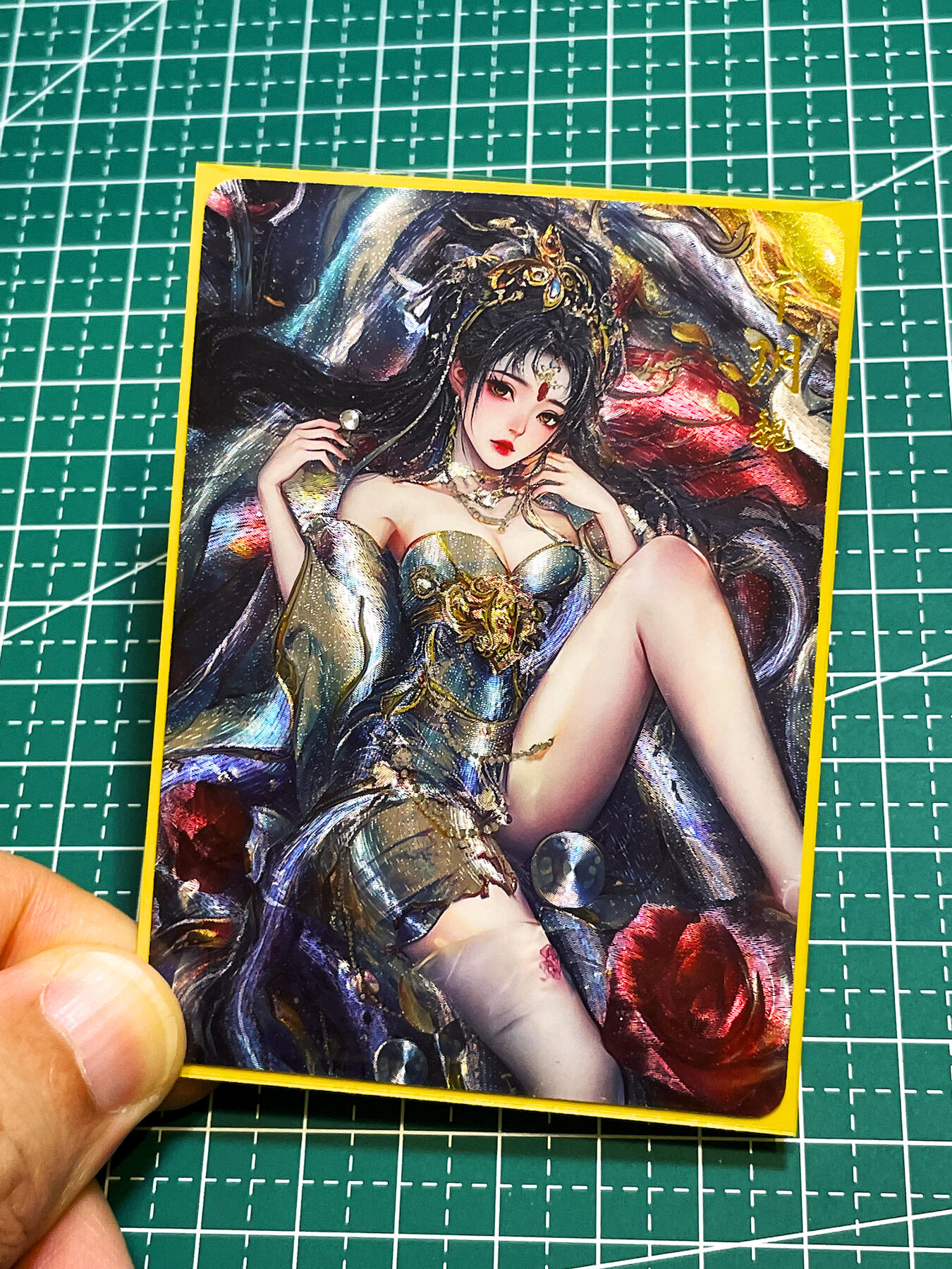 显眼宝36期 11月12日晚21:50截拍 佣金1起 可寄存～ 闲宅卡牌 墨烬三国 卞玥 颜值担当  一枚 半粗 63*88