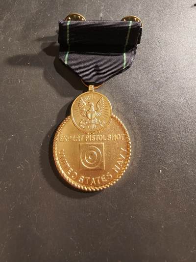 老王徽章第161期 - 美国海军手枪专精射手奖章