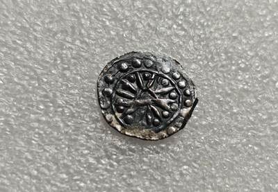 瓶子🏺第215期拍卖会 -  6-8世纪骠国打制银币  小型2-2.5克