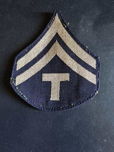 老王徽章第161期 - 二战时期美国陆军“技术员五级”军衔臂章