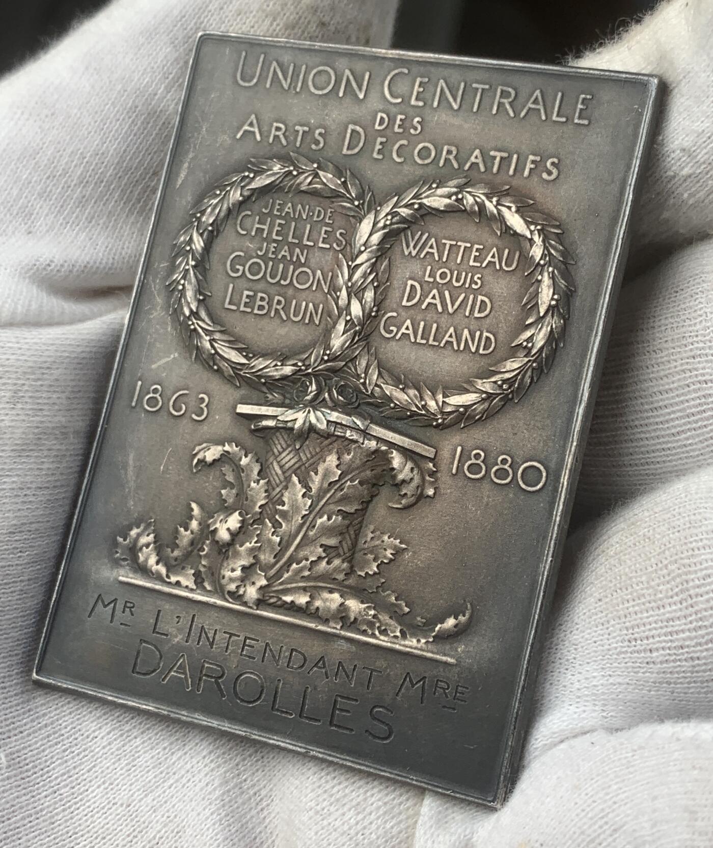 掌中浮雕-藏着的欧洲第040场 1880年法国装饰艺术联盟纪念镀银铜章  ，67 X 47mm，章牌大师奥斯卡.罗蒂Oscar Roty（1846-1911）作品