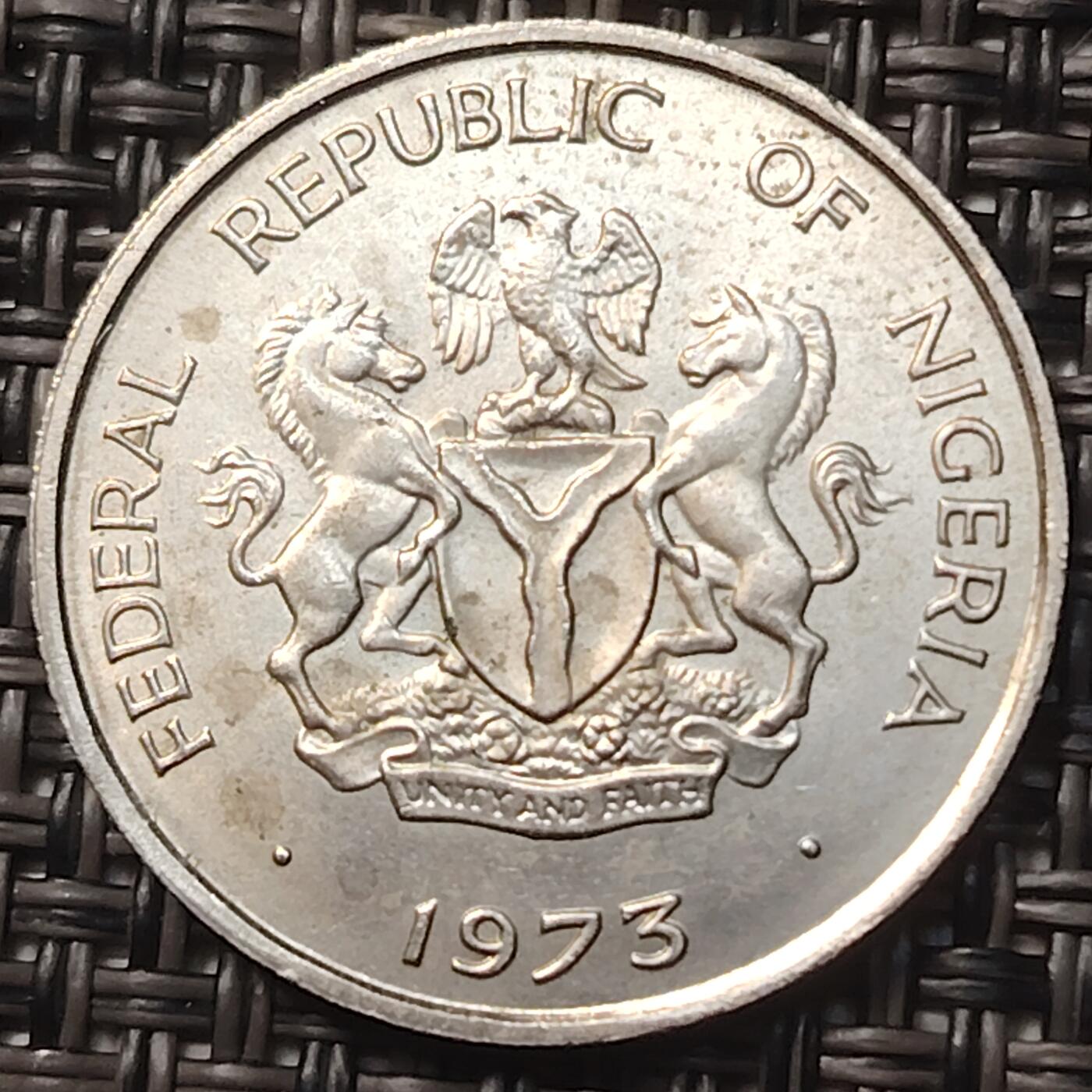 布加迪🐬～世界钱币(上海)🌾第 257 期 /  各国套币和散币