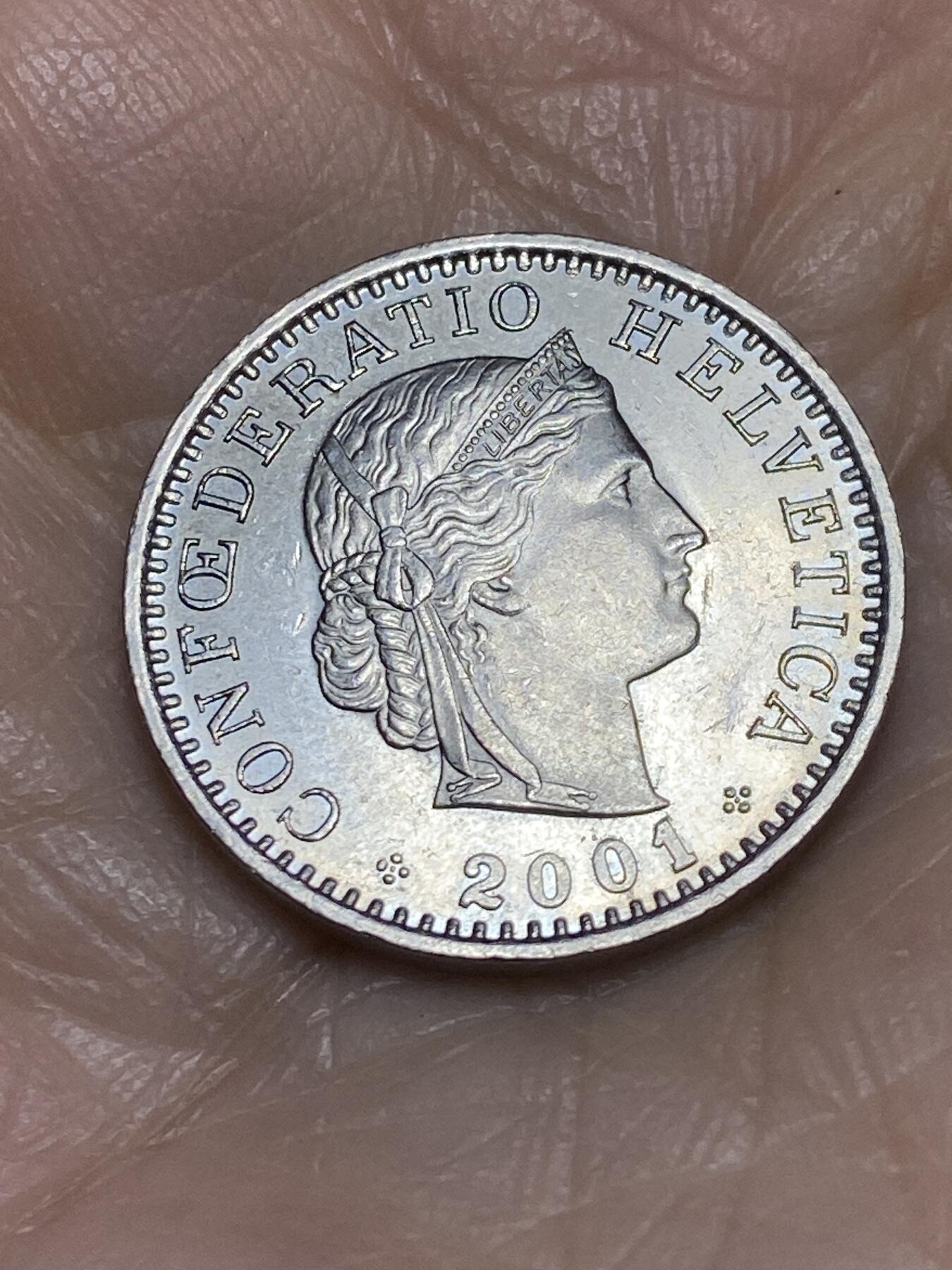 2025年第一百二十二场(总第一百四十八场）外国好品散币(免佣金) 瑞士🇨🇭2001年20分(B标伯尔尼造)