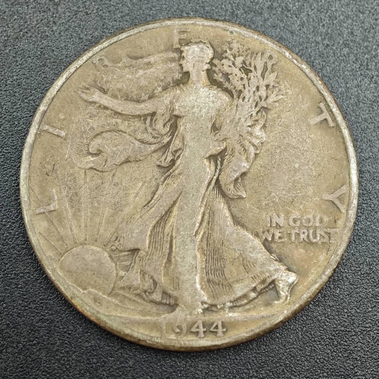 【淘币小摊】实时拍第七百八十八拍   散币小银币场   满百包邮可预留二周 每周一统一发货   美国1944年行走半美元银币