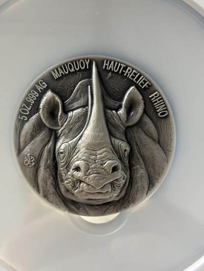 科特迪瓦2019年非洲五霸系列犀牛5盎司高浮雕银币NGC-MS70无原盒证书，999银