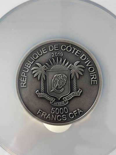 科特迪瓦2019年非洲五霸系列犀牛5盎司高浮雕银币NGC-MS70无原盒证书，999银