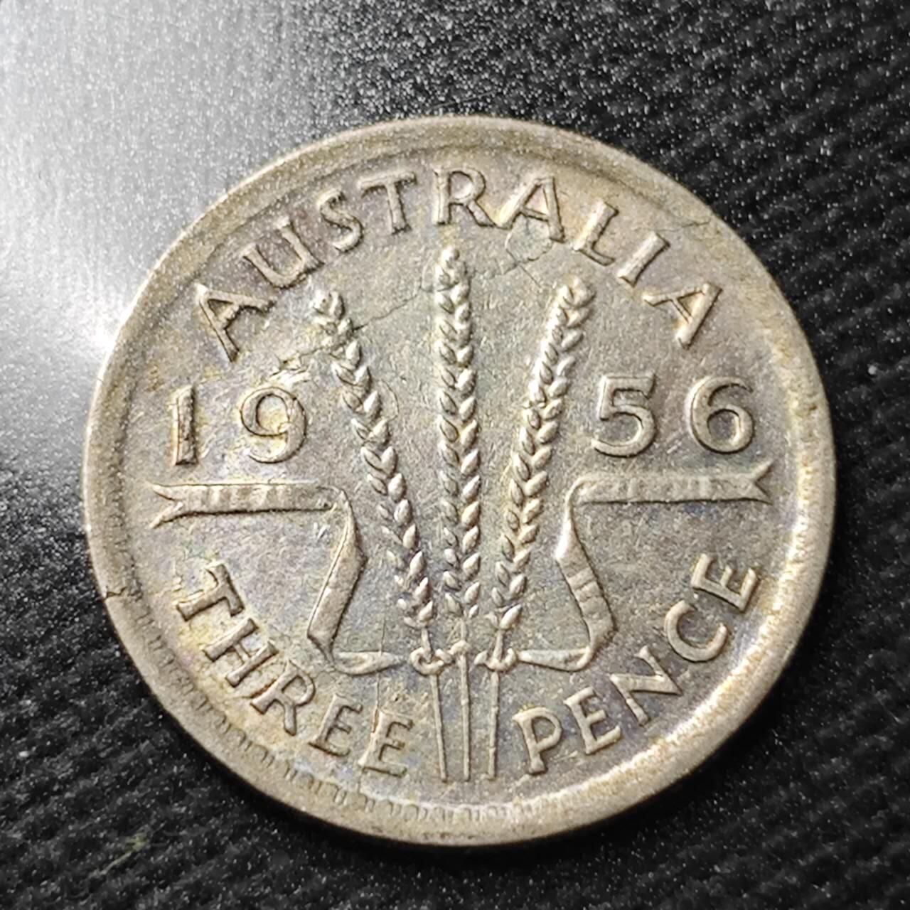 KK钱币收藏小铺  第365场  2月预留时间 周末发货   1956澳大利亚3便士银币