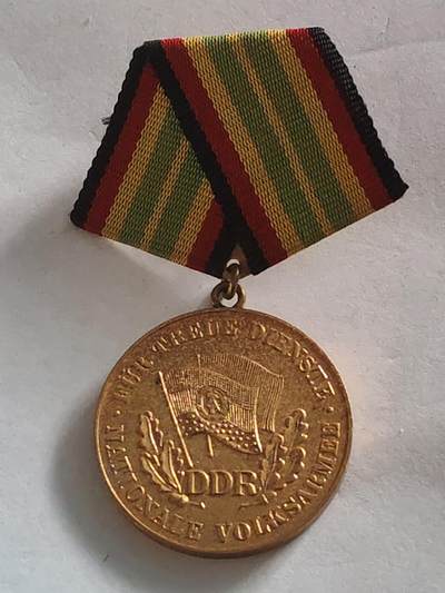 韵星假日拍卖第三十期 -- Rimey Holidays Auction 30 - 民主德国金级国家人民军圆满服务奖章