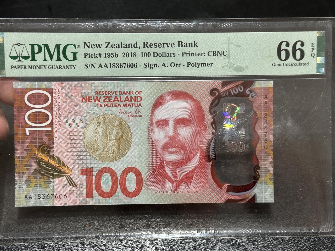 《外钞收藏家》第五百八十二期（精品场）（本平台长期征集拍品、欢迎藏友们联系合作） 2018年新西兰100元 PMG66 AA冠