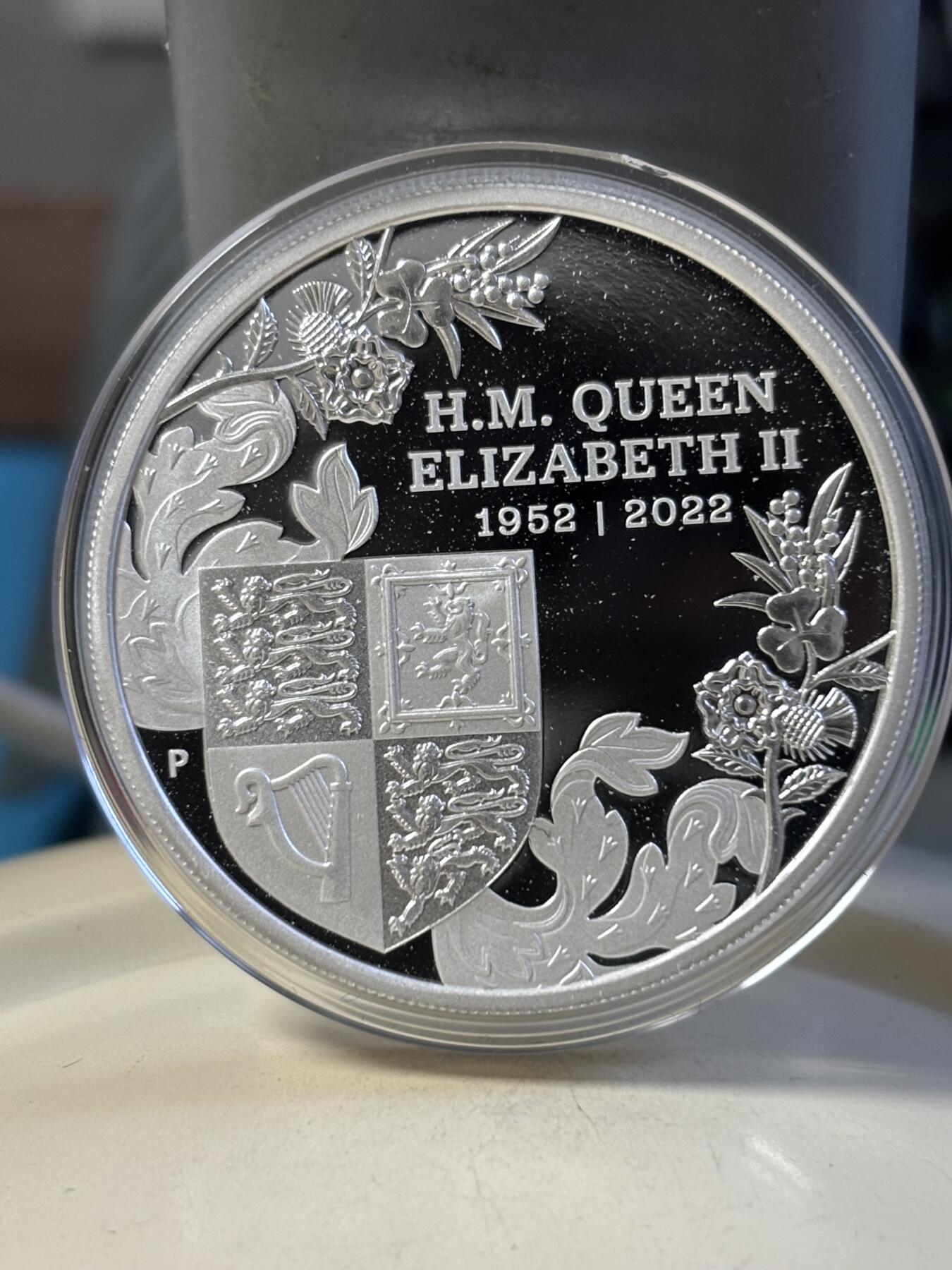 第181期拍卖 澳大利亚2022年伊丽莎白二世女王白金禧年纪念银币,9999银，发行5000枚