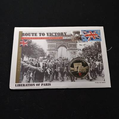 【全场包邮】纯粹捡漏拍475场（免费代拍第12场） - 【邮币封】直布罗陀2005年1克朗二战胜利60周年-解放巴黎彩色克朗型纪念币邮币封