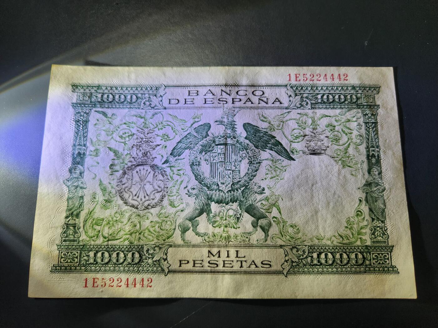 11月8号晚上8点 外国纸币自动截拍第53场 西班牙双皇 极美品