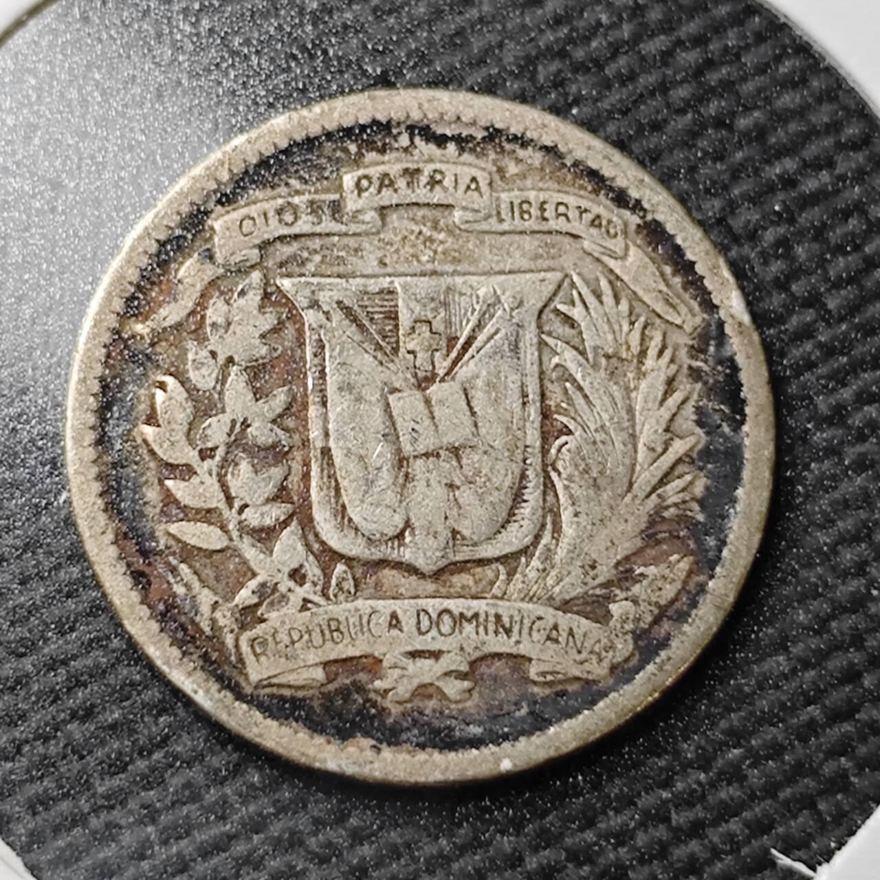 KK钱币收藏小铺  第365场  2月预留时间 周末发货  1959多米尼加10分银币