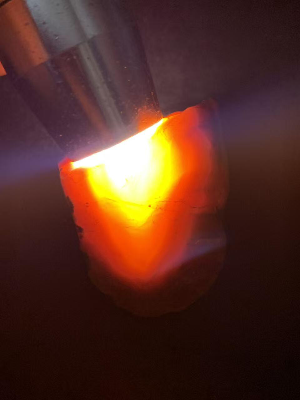 精美原皮红冻料大开窗南红玛瑙原石一颗