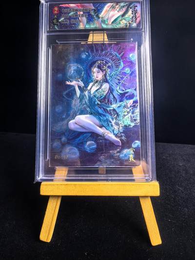 无佣金 不寄存  卡牌设有底价 拒绝小号抬价 大家放心拍 所有拍品部分套有卡膜 部分卡牌多宫 自制卡牌 不包厂瑕 放大镜 品控 勿拍 流拍商品会循环 感谢大家支持 留个关注 不定时上新 谢谢 - 奇点卡牌 限编 宗Rich 玄灵谱 光刻常曦06/10限编