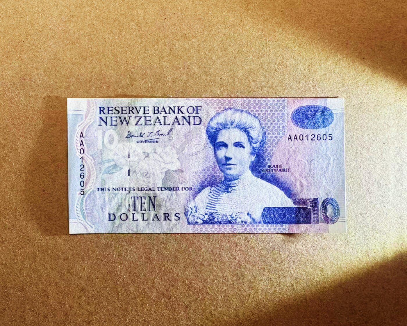 【Blue Auction】世界纸币精拍第746期——18级TOP拍卖/信誉/品质/专业/高效💫 【AA无47】新西兰 纸质版10元 全新UNC