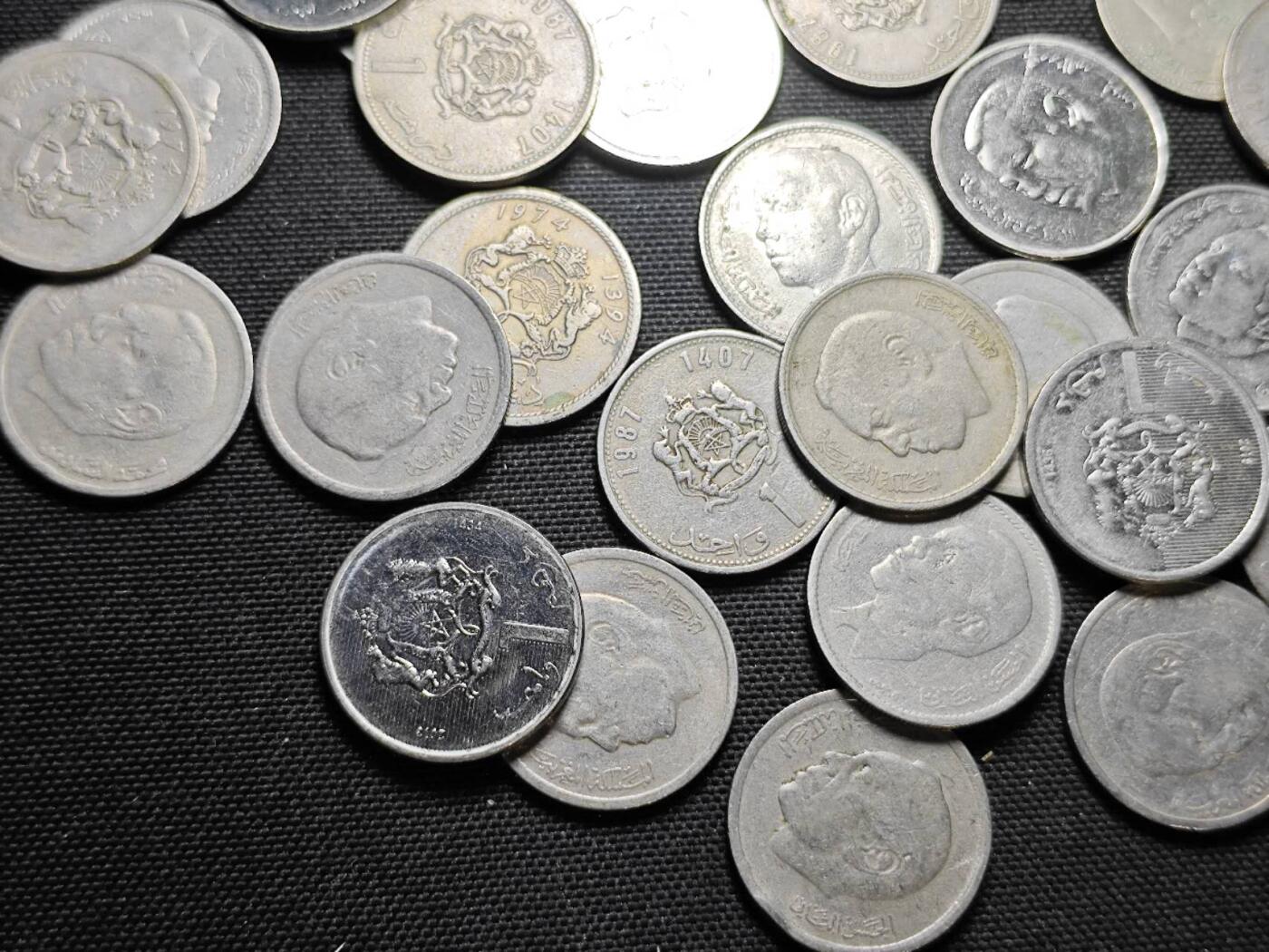 KK钱币收藏小铺  第364场  2月预留时间 周末发货  摩洛哥1迪拉姆，0.5迪拉姆一组40枚