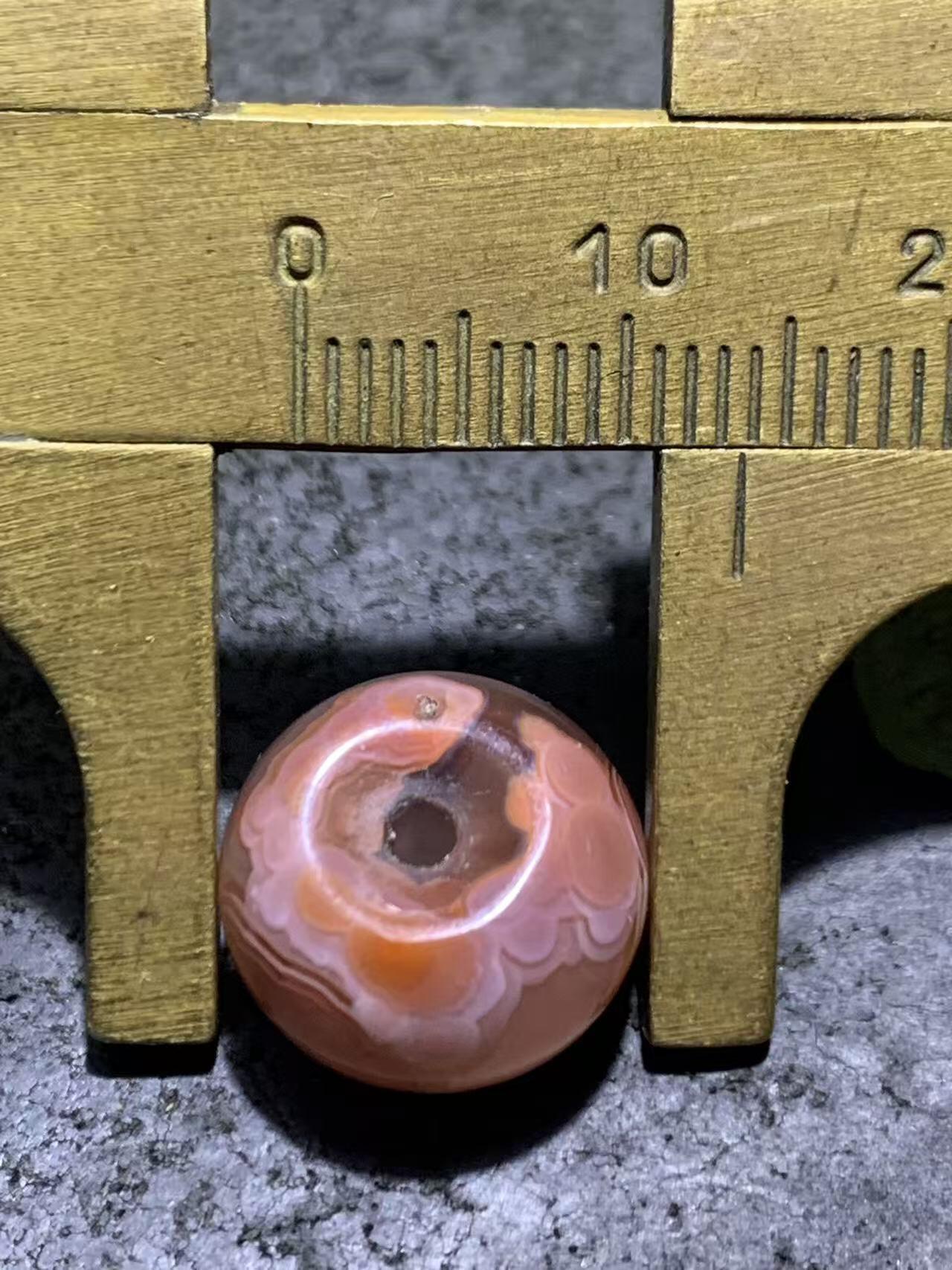 红白荔枝冻川料红玛瑙平安扣一个