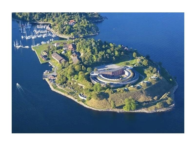 【旋风钱币】11月15日19:00准时开拍 精美欧洲币章、银币银章、第三帝国钱币等 全场包邮！ 【艺术】挪威艺术大章 二战奥斯卡堡要塞击沉德军布吕歇尔号重巡 高浮雕精制超大铜章 60MM 115克