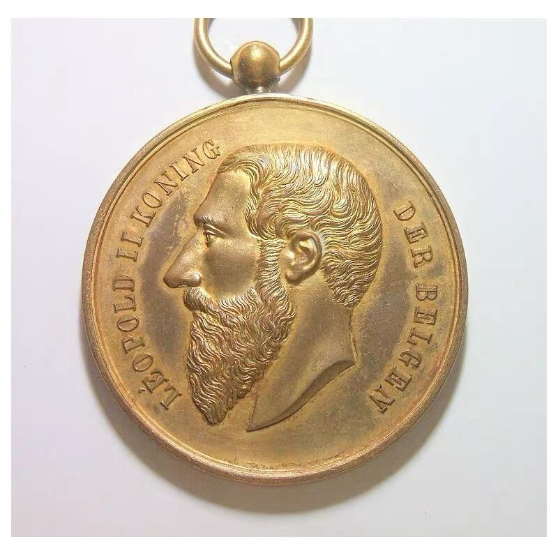 比利时1909年 利奥波德二世高浮雕精制大镀金章 50MM