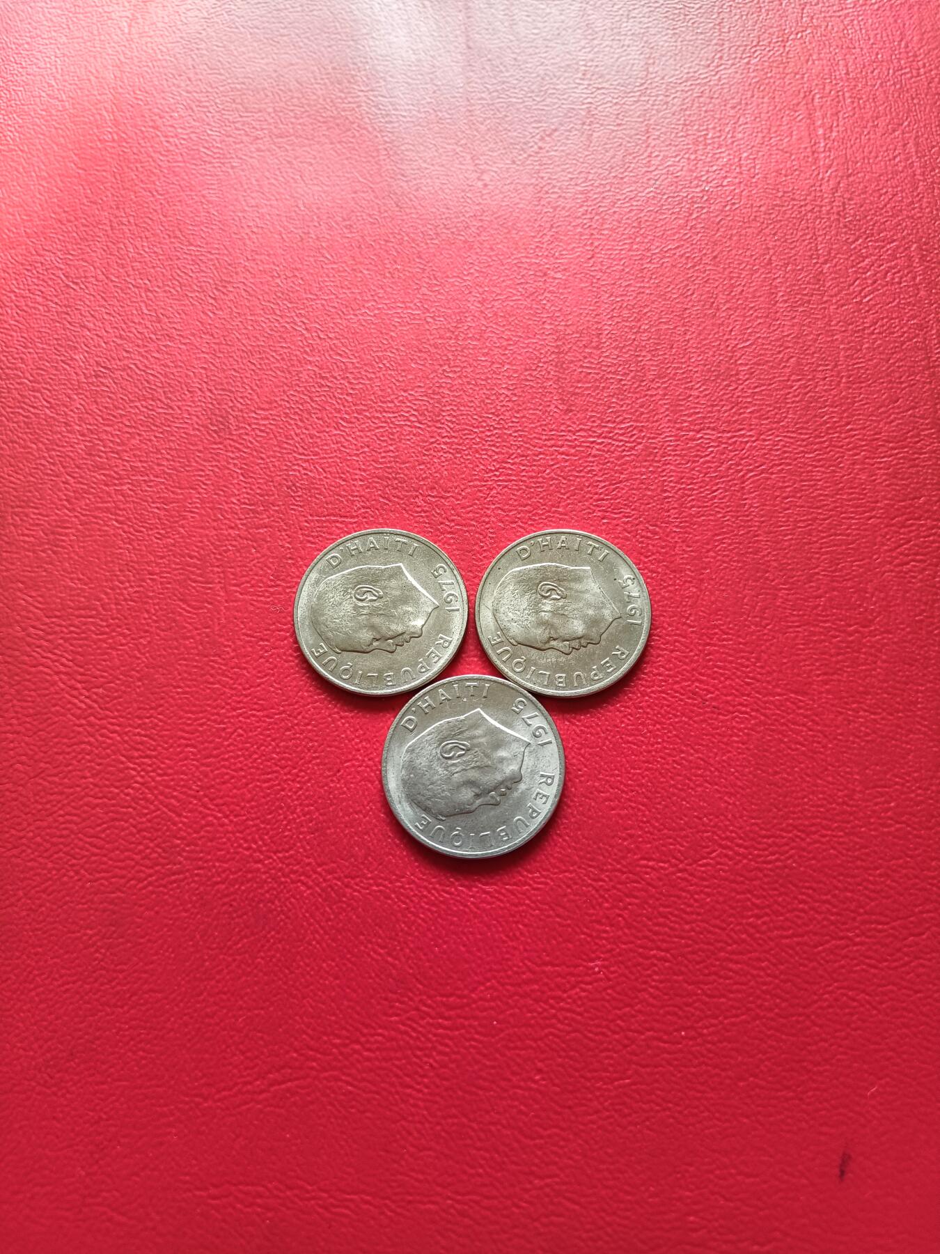 【云涧收藏】第七十七场 海地1975年5分3枚，UNC