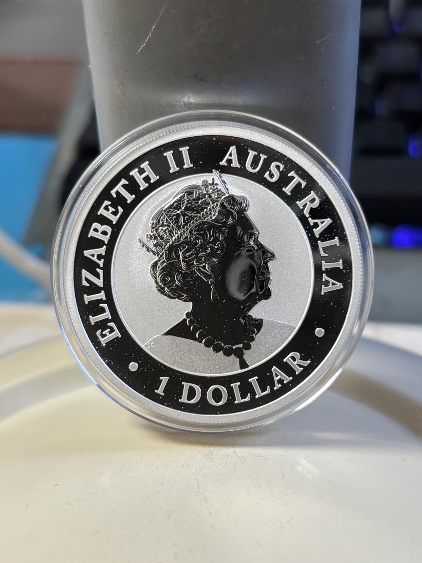 第181期拍卖 澳大利亚2021年墨尔本币展鸸鹋1盎司彩银币特别版，999银，发行2000枚