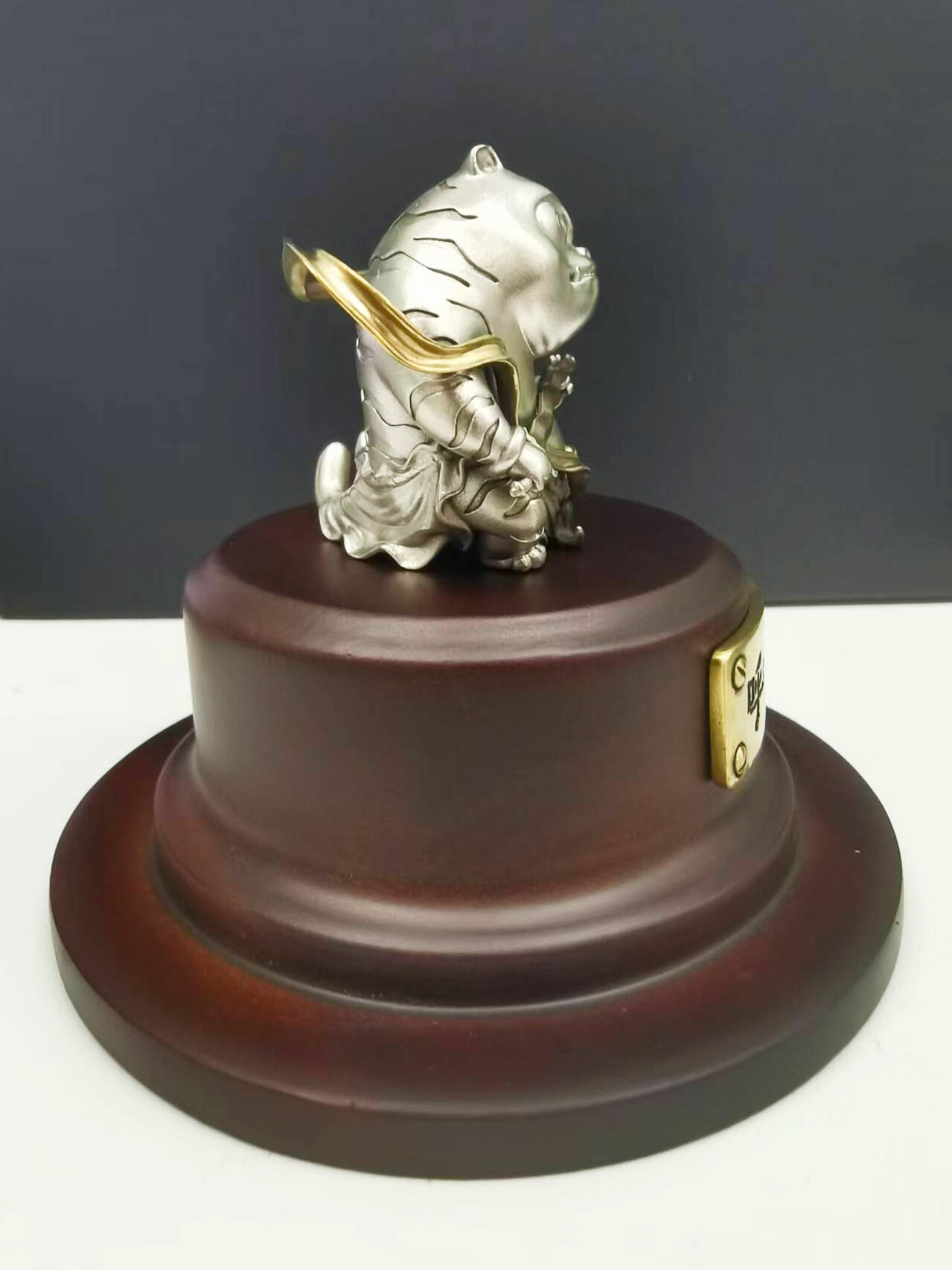 【ibox拍卖】 十二生肖手办寻主 十二生肖手办-虎