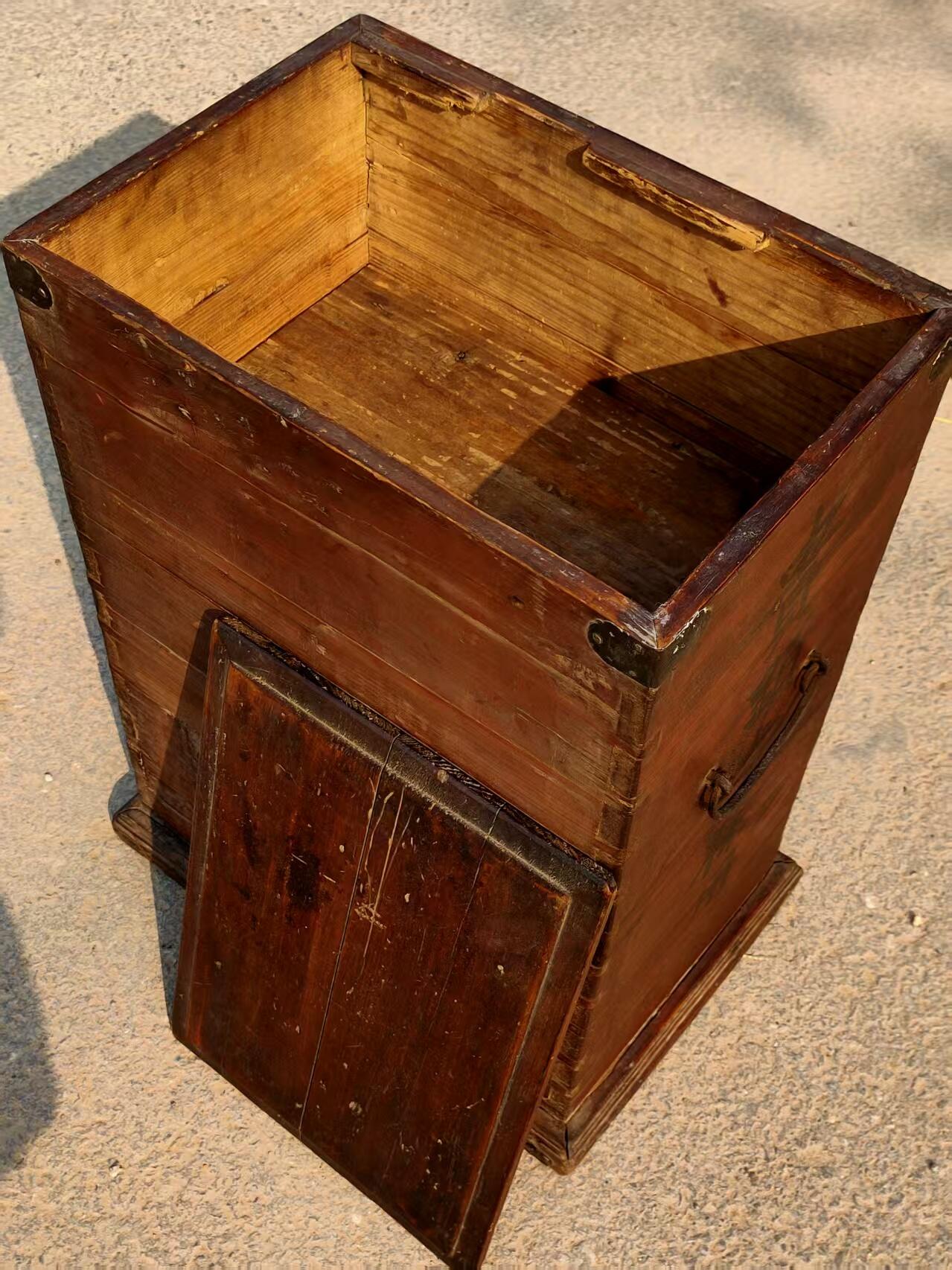 民国时期书箱  做工精湛   难得佳品