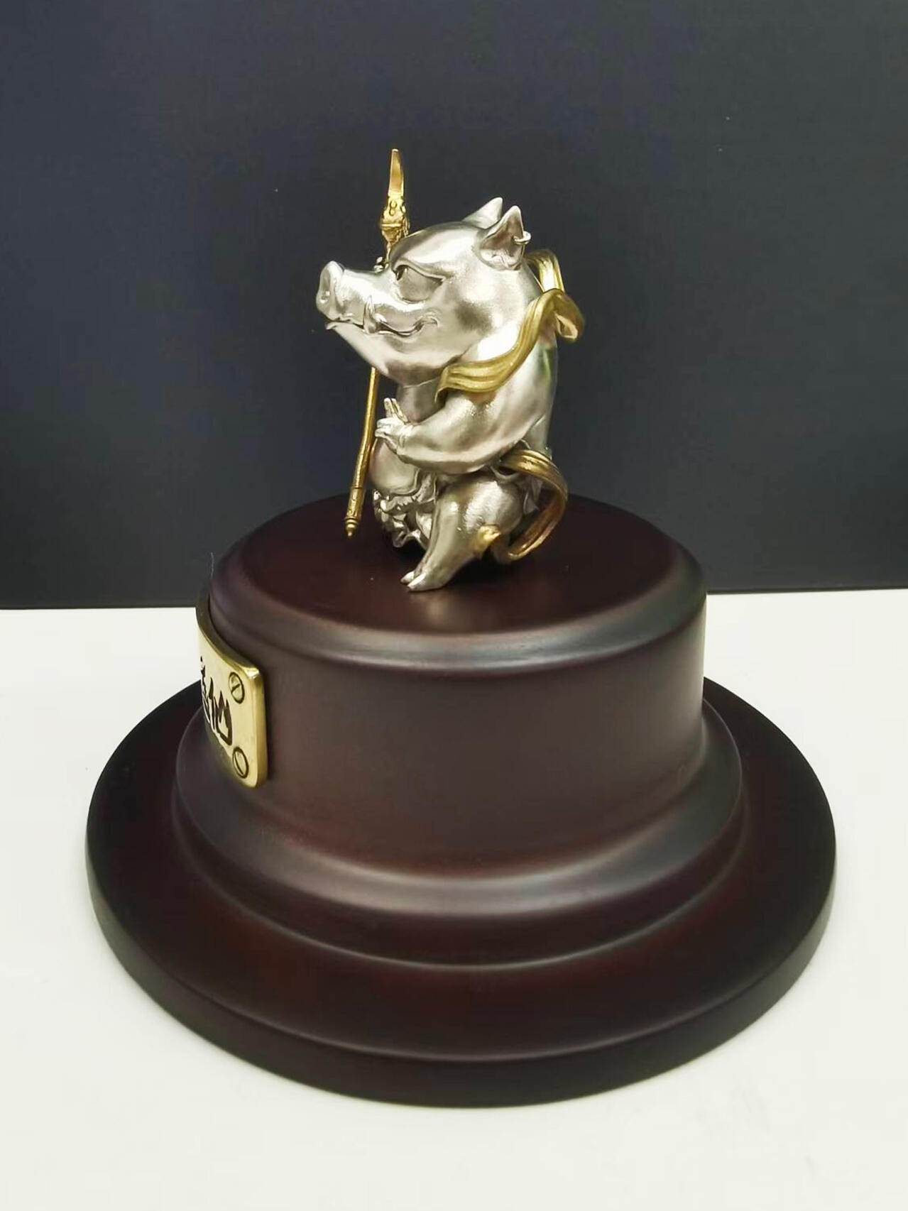 【ibox拍卖】 十二生肖手办寻主 十二生肖手办-猪