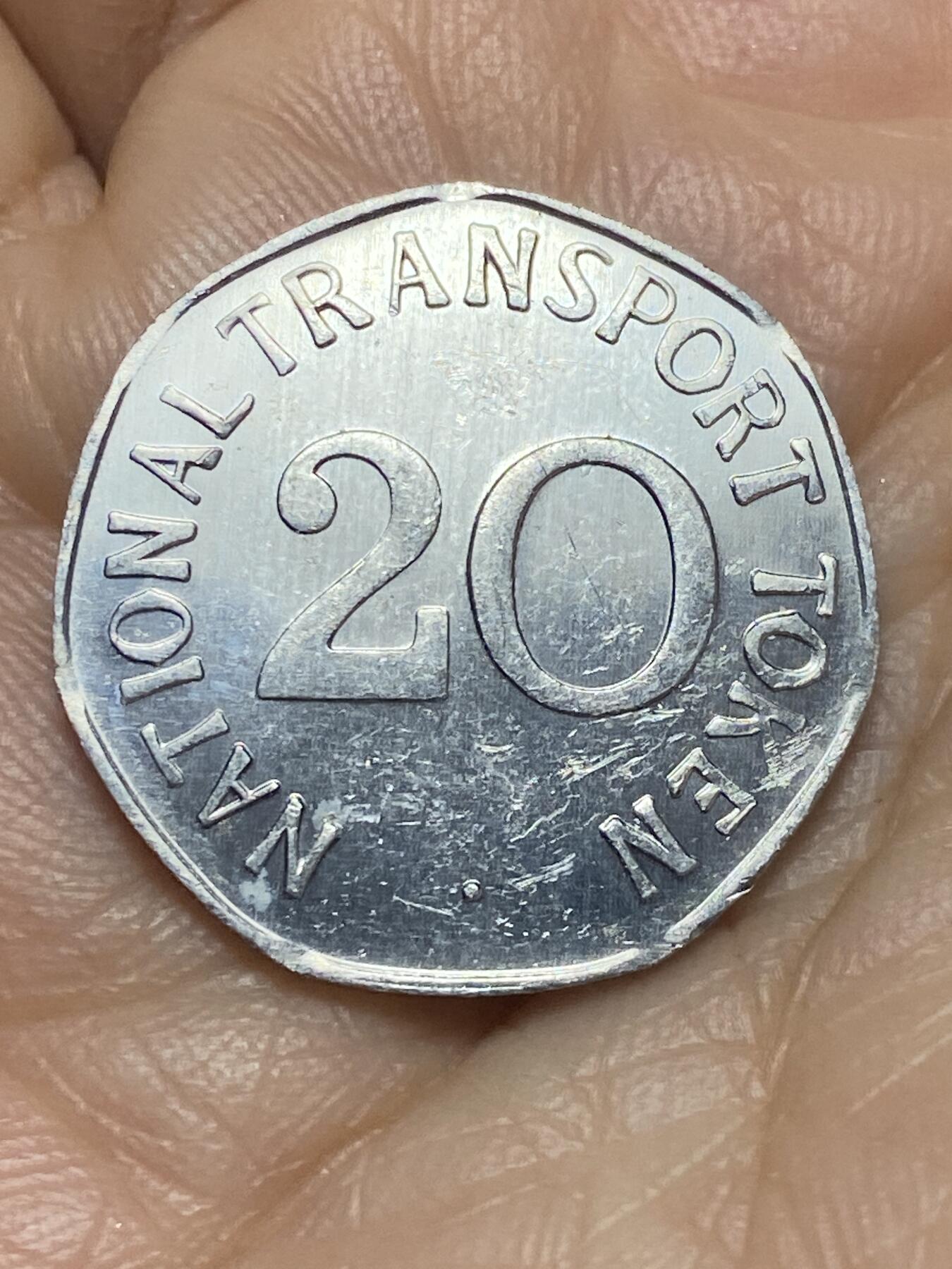 2025年第一百二十四场(总第一百五十场）外国好品散币(免佣金) 英国🇬🇧1980年有轨电车20便士代币