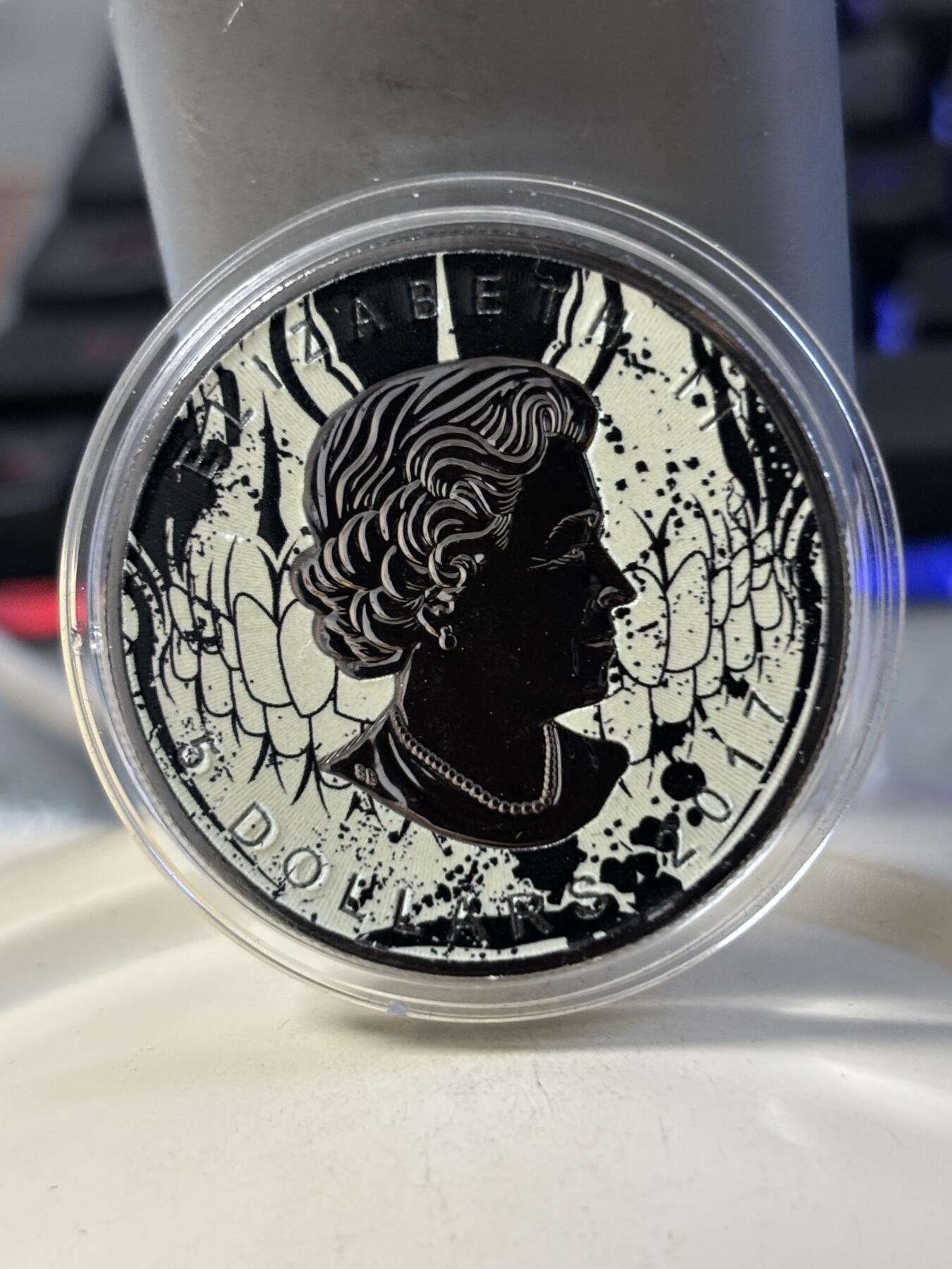 第181期拍卖 加拿大2017枫叶黑金帝国钌化骷髅1盎司黑钌银币，999银钌化，发行200枚