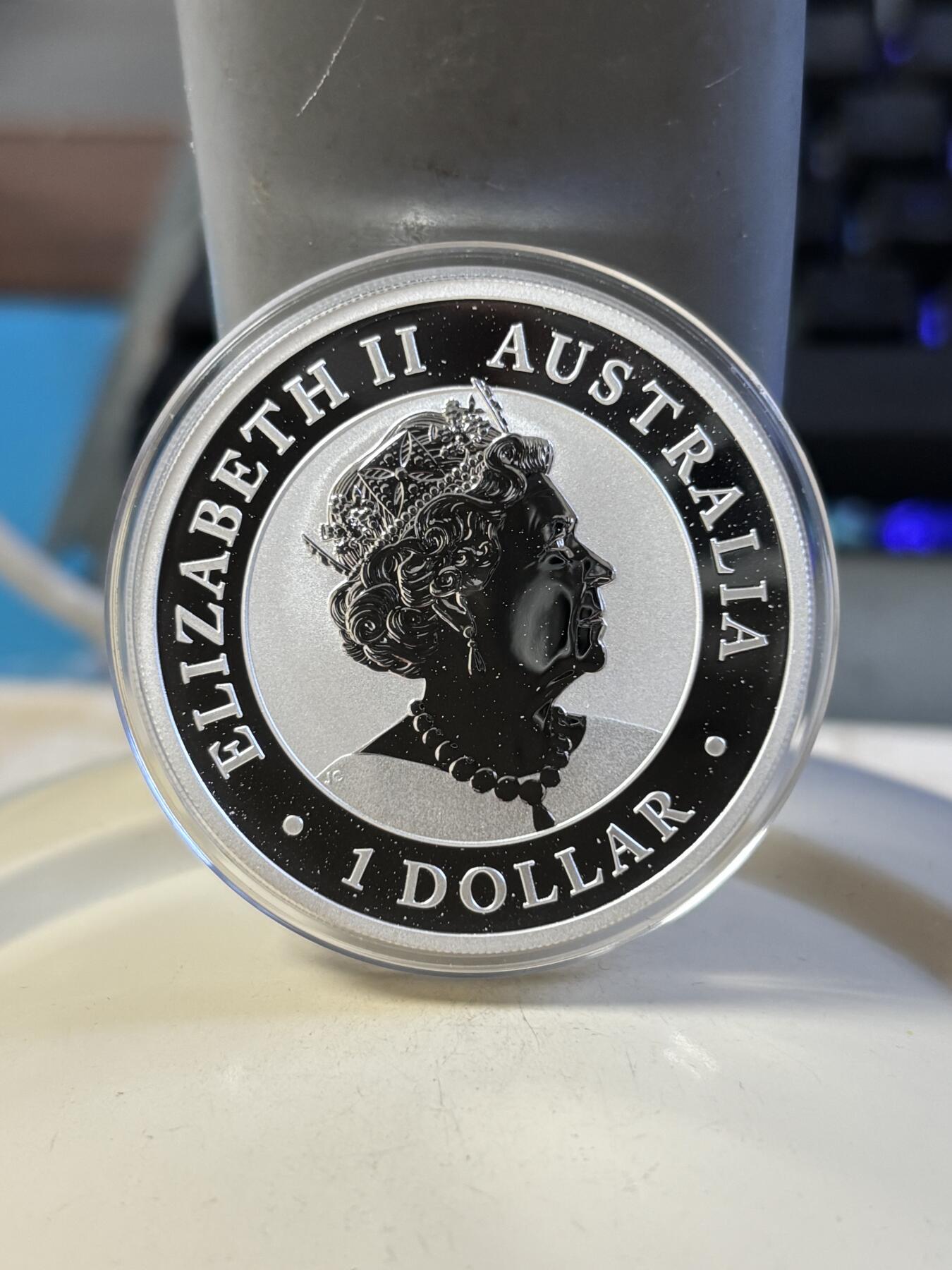 第181期拍卖 澳大利亚2021年墨尔本币展鸸鹋1盎司彩银币特别版，999银，发行2000枚