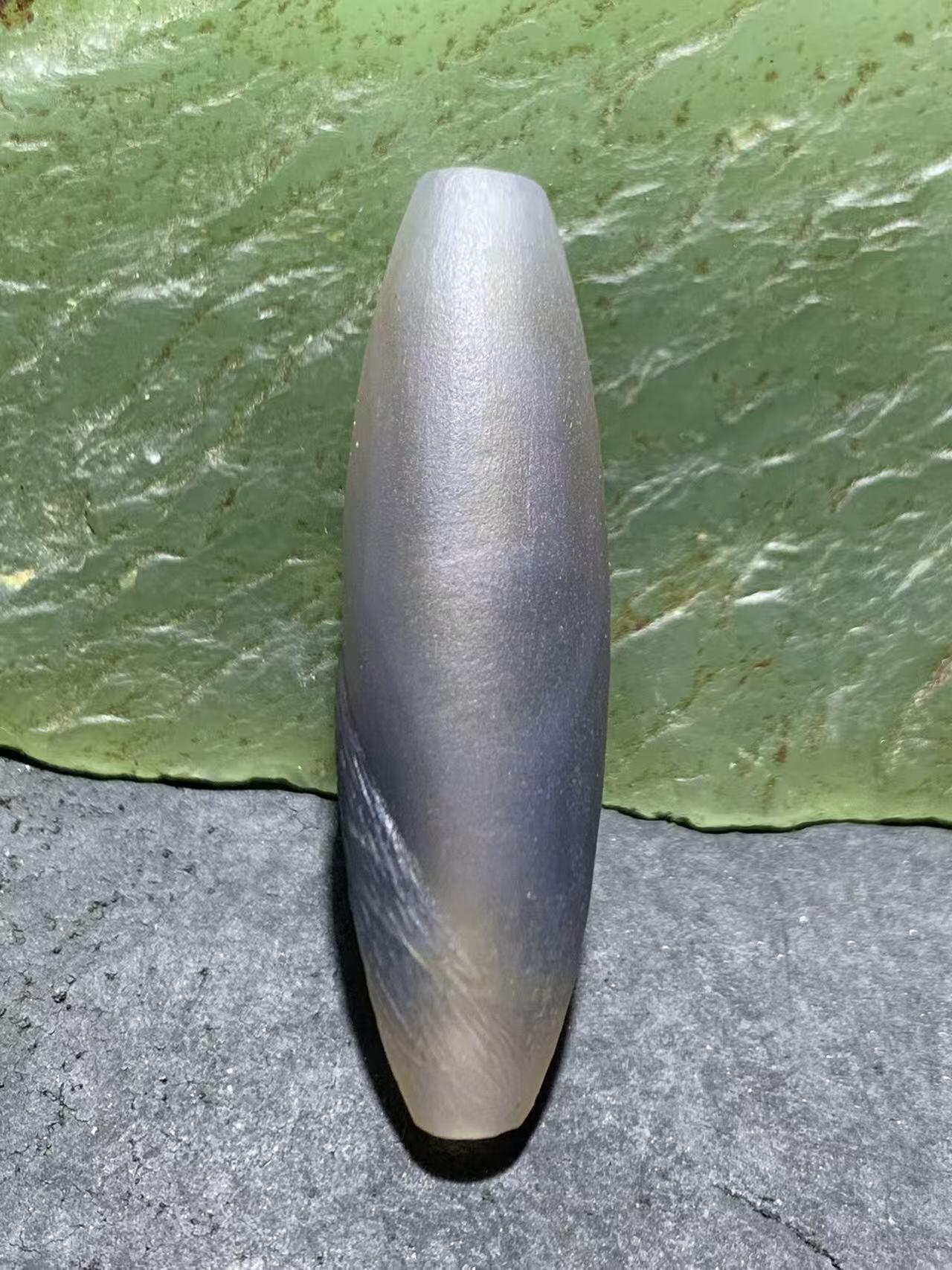 精美亚光高玉化海洋玉髓手工俏色巧雕兔飞猛进桶珠一个