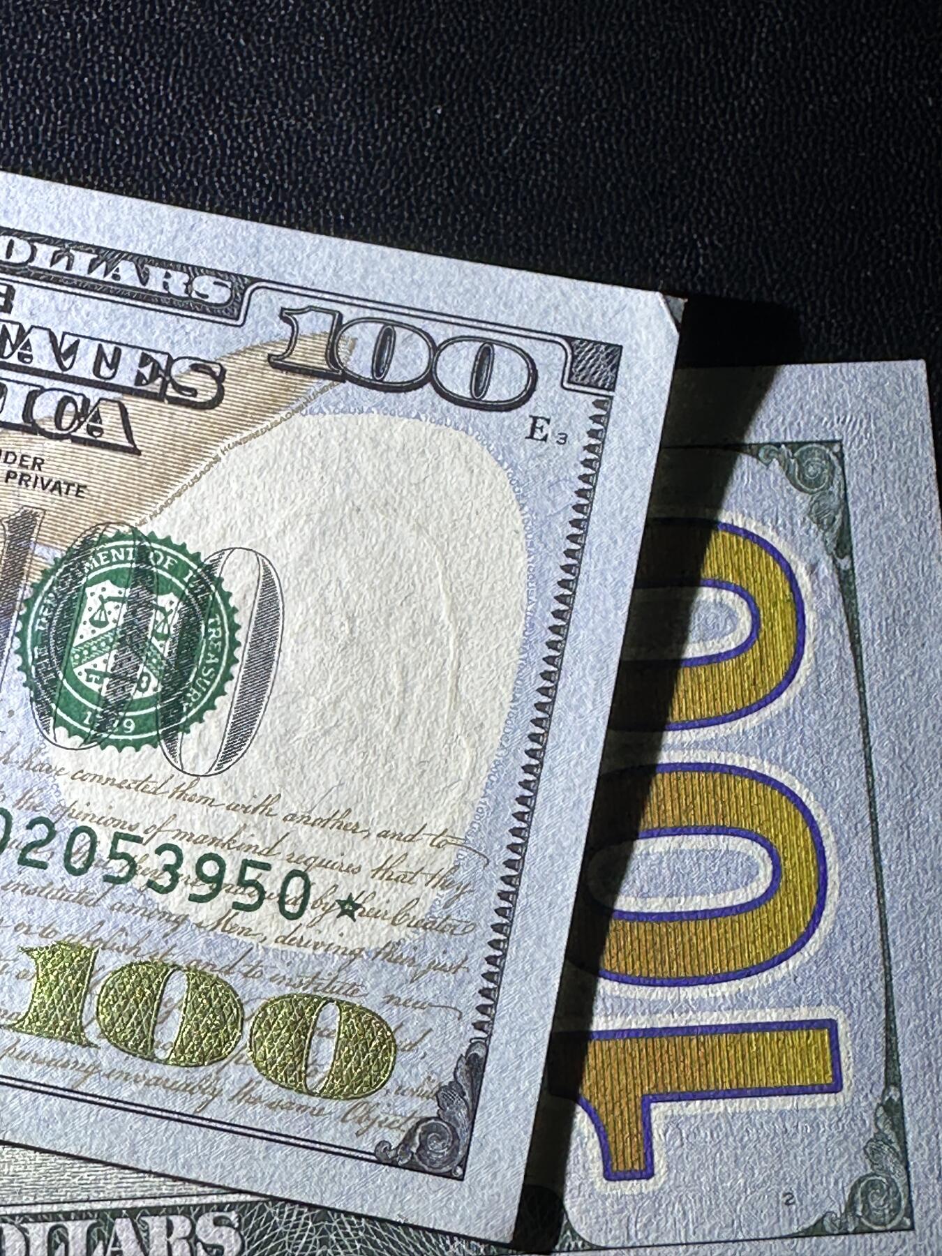 《外钞收藏家》第五百八十二期（精品场）（本平台长期征集拍品、欢迎藏友们联系合作）