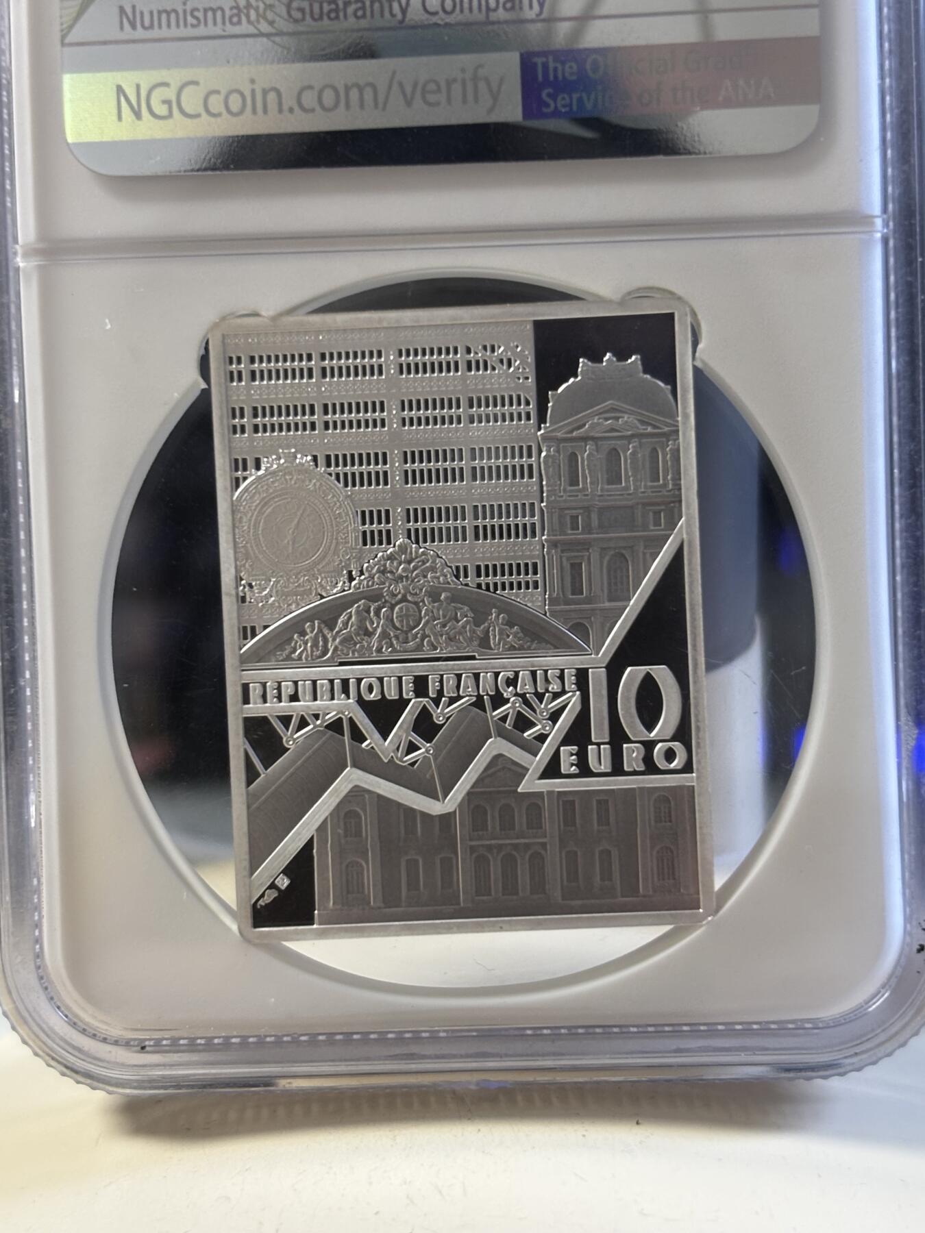 第181期拍卖 法国2023年卢浮宫杰作系列日本艺妓矩形纪念彩银币NGC-PF70首无盒无证书，999银，22.2克，发行3000套