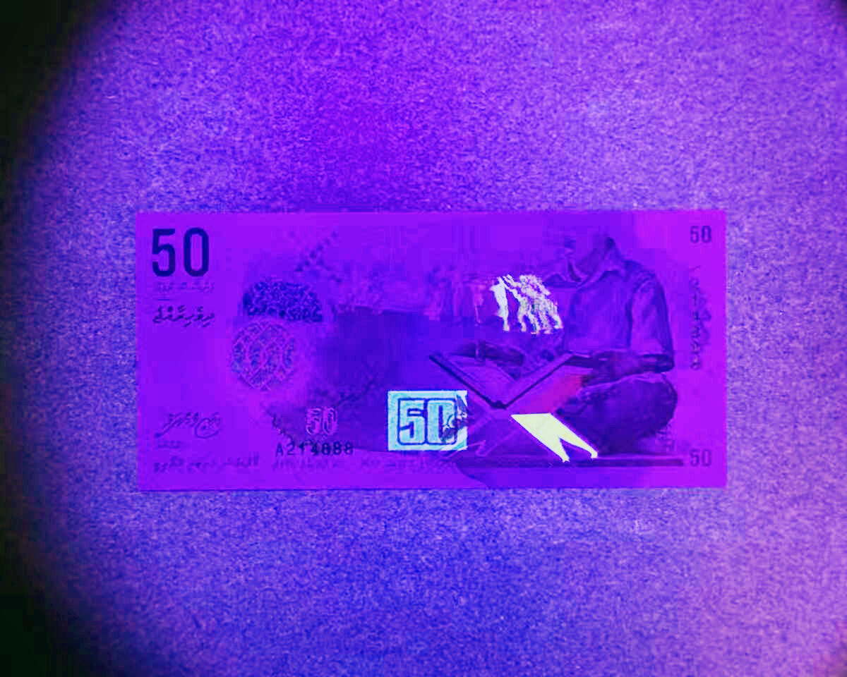 【Blue Auction】世界纸币精拍第746期——18级TOP拍卖/信誉/品质/专业/高效💫 【A冠888豹子号】马尔代夫 2015年50拉菲亚 全新UNC