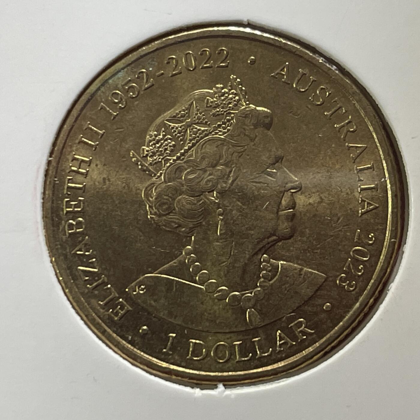 【澳大利亚硬币】限时专场（1澳元 ~4.6557人民币 ） 澳大利亚1元纪念币-2023年足球锦标赛奖杯一枚【19】