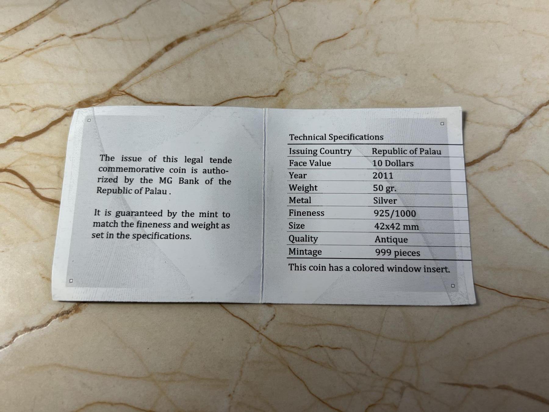 第181期拍卖 帕劳2011年圣殿之窗圣帕特里克教堂镶嵌彩玻璃银币带证书，925银，50克，发行999枚