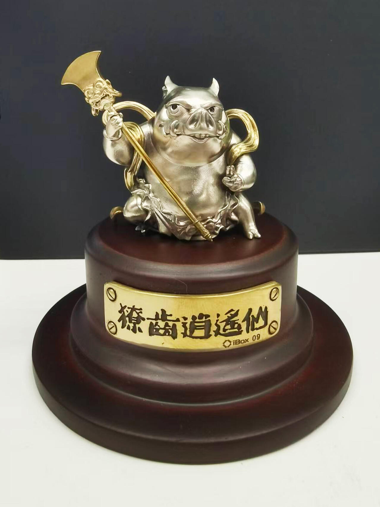 【ibox拍卖】 十二生肖手办寻主 十二生肖手办-猪