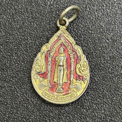 西秦中古拍卖第六十四期 - 泰国早期佛教徽章 红珐琅