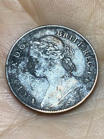 2025年第一百二十四场(总第一百五十场）外国好品散币(免佣金) - 英国🇬🇧1884年1法新(维多利亚女王中年桂冠第三版)