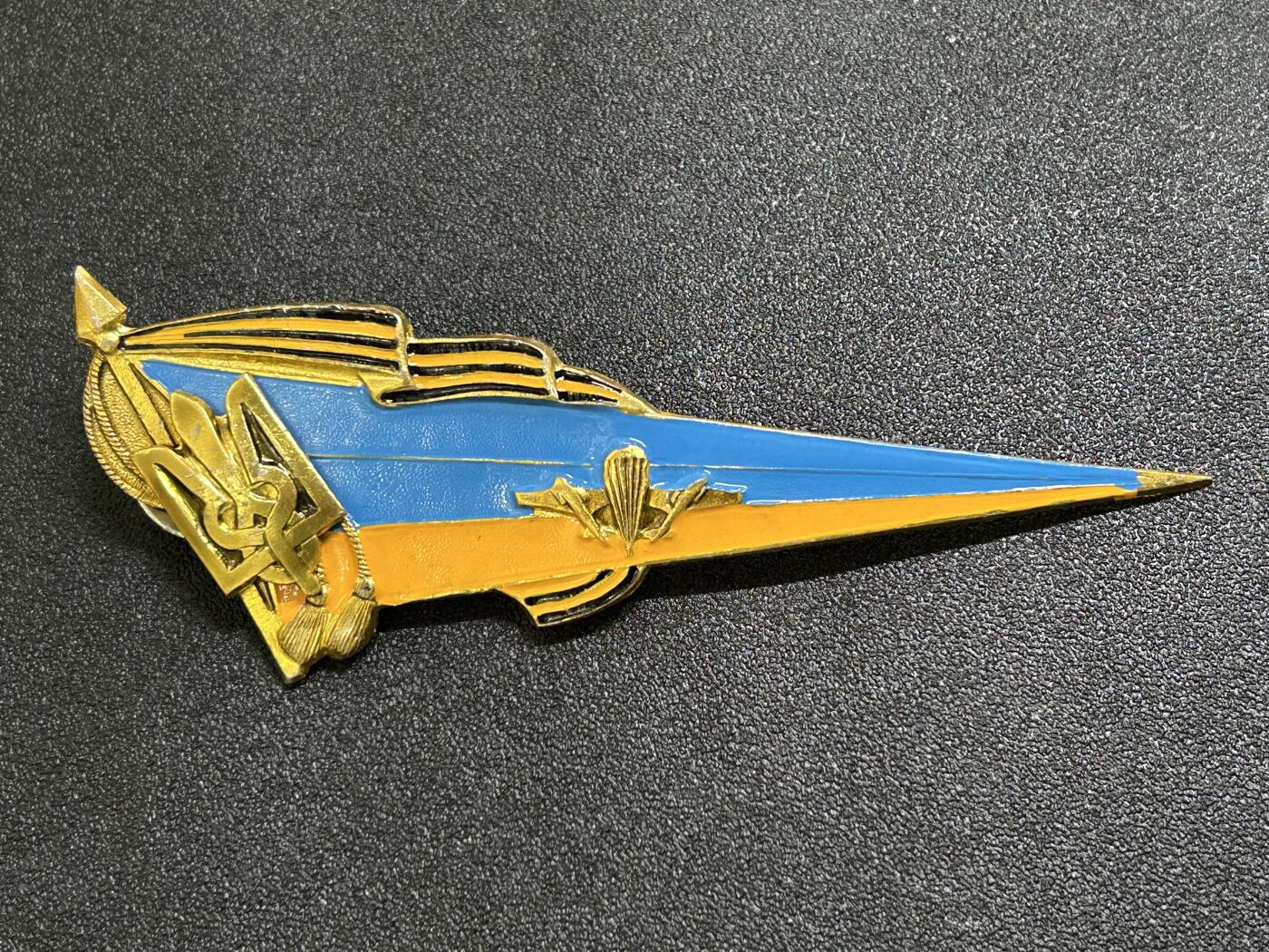 西秦中古拍卖第六十四期 乌克兰空降兵大帽徽